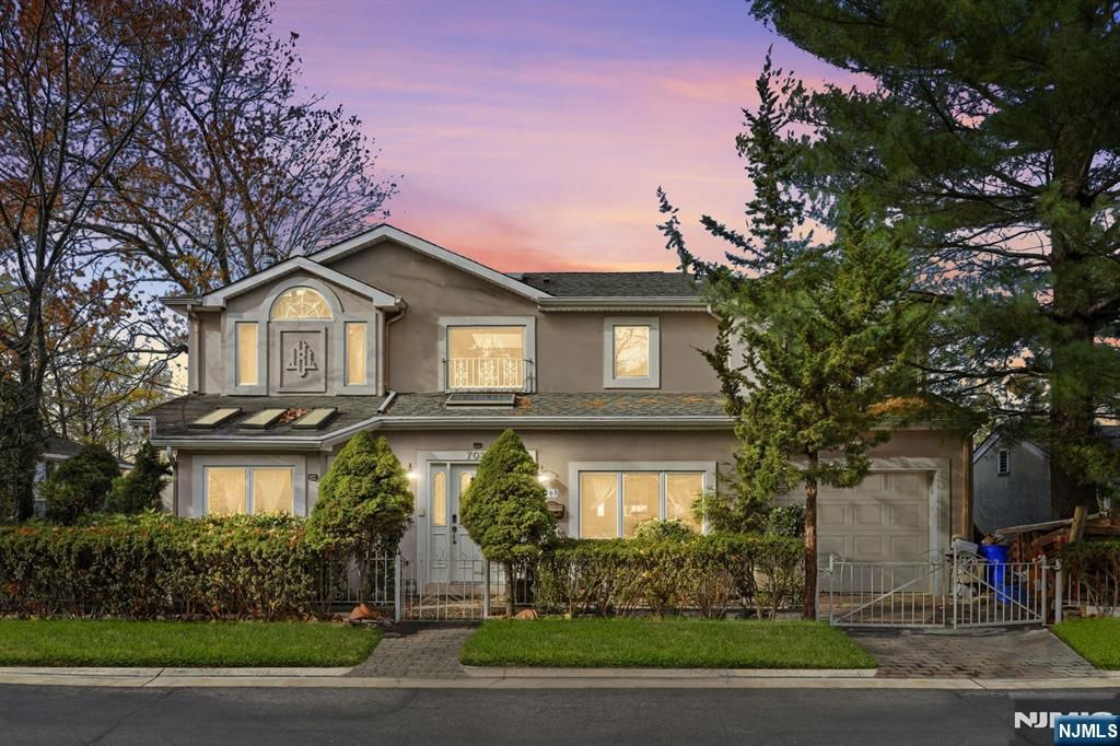 Photo of 703 Stewart Street, Ridgefield, NJ 07657 (MLS # 25041529)