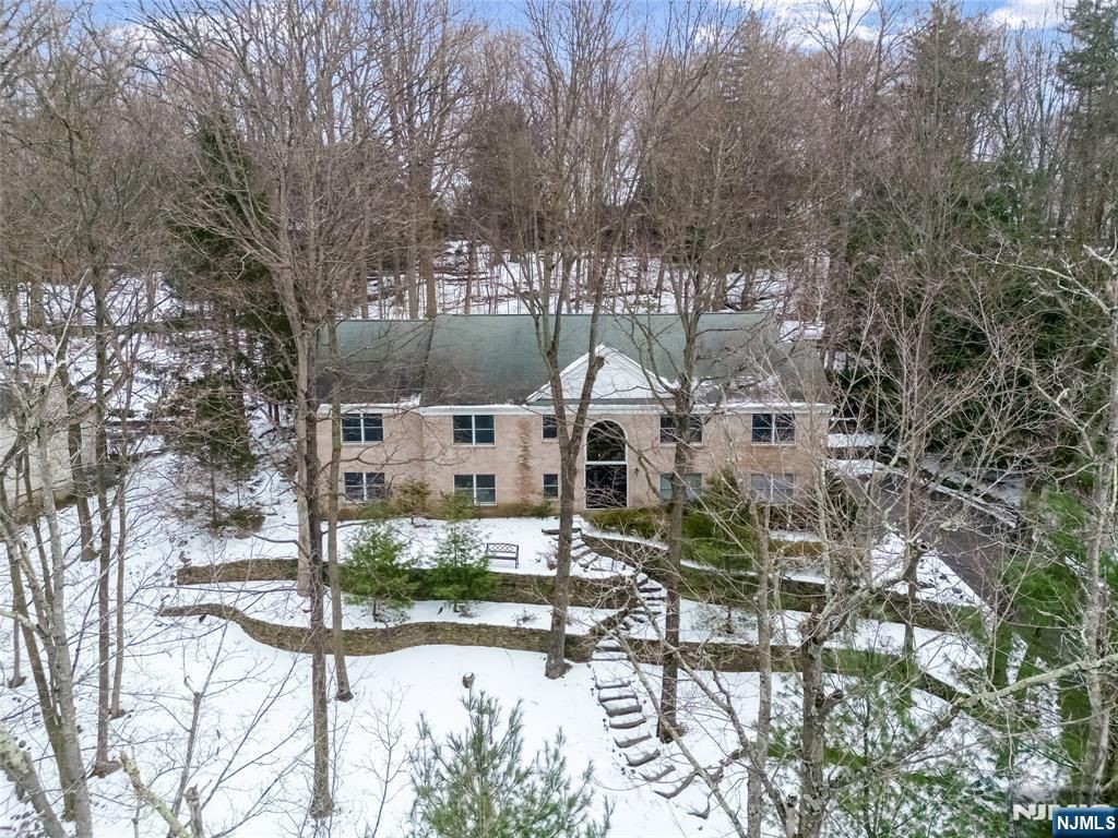 Photo of 1 Broadway, Park Ridge, NJ 07656 (MLS # 26000777)