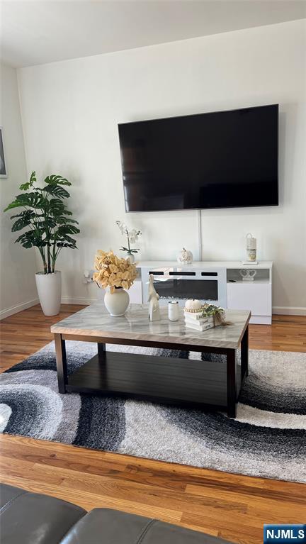 513 Abbott Avenue 2nd FLOOR