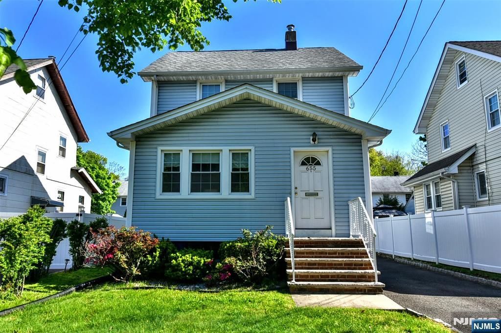 Photo of 655 Tilden AVE, Teaneck, NJ 07666 (MLS # 26010368)