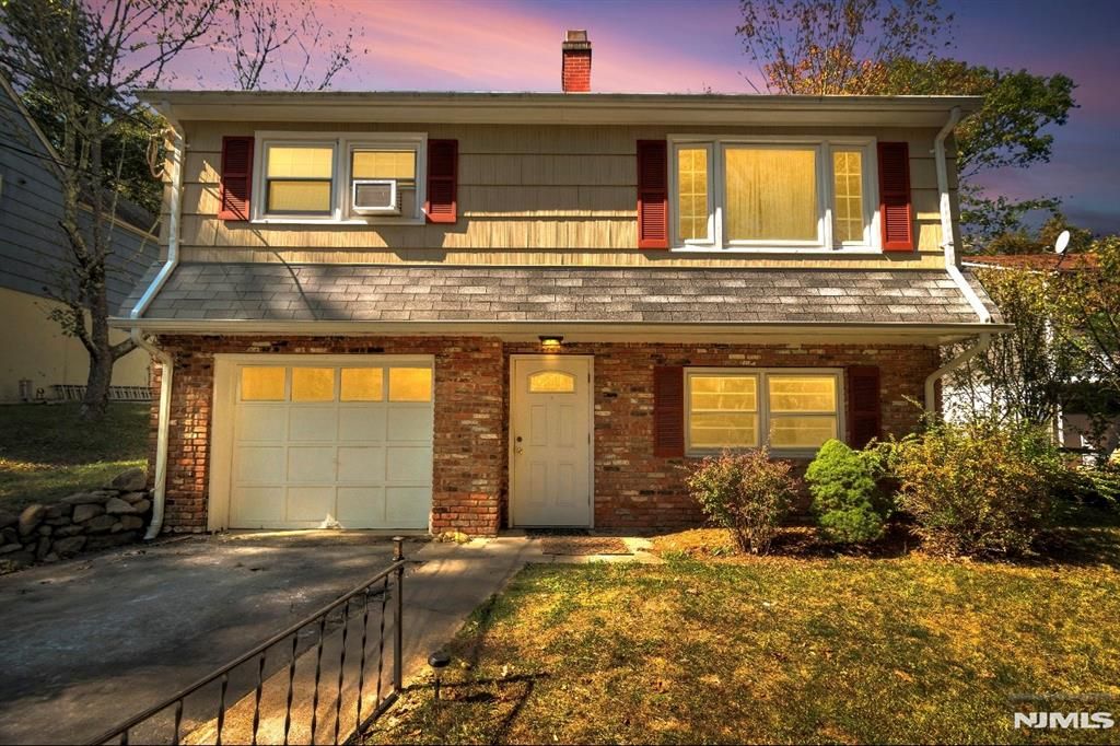 Photo of 35 Smokey Ridge Road, Ringwood, NJ 07456 (MLS # 25037397)