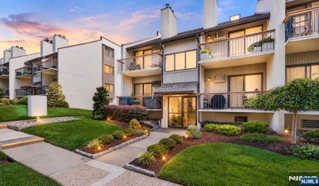 102 West Ridge Mews Wood Ridge NJ 07075