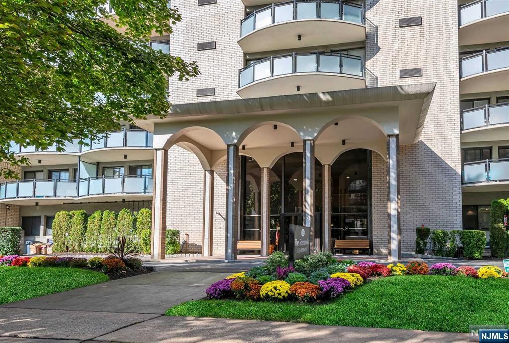 125 Prospect Avenue 18H