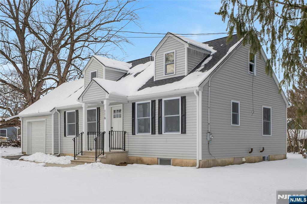 116 Sunset Boulevard