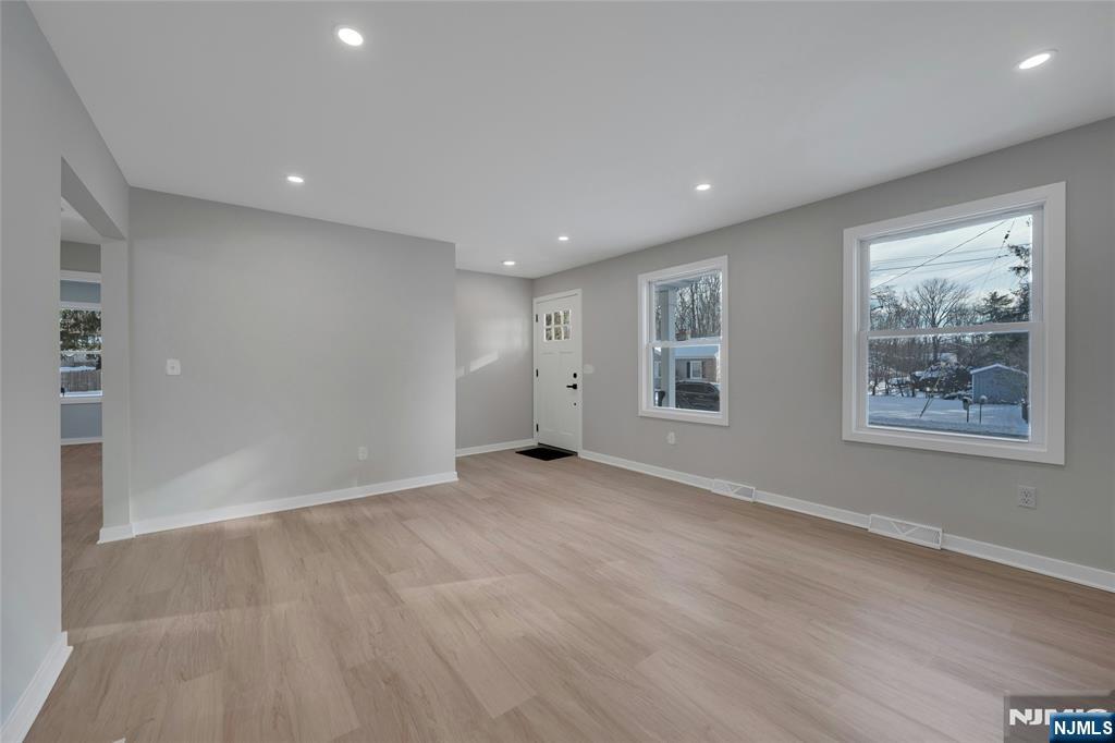 116 Sunset Boulevard