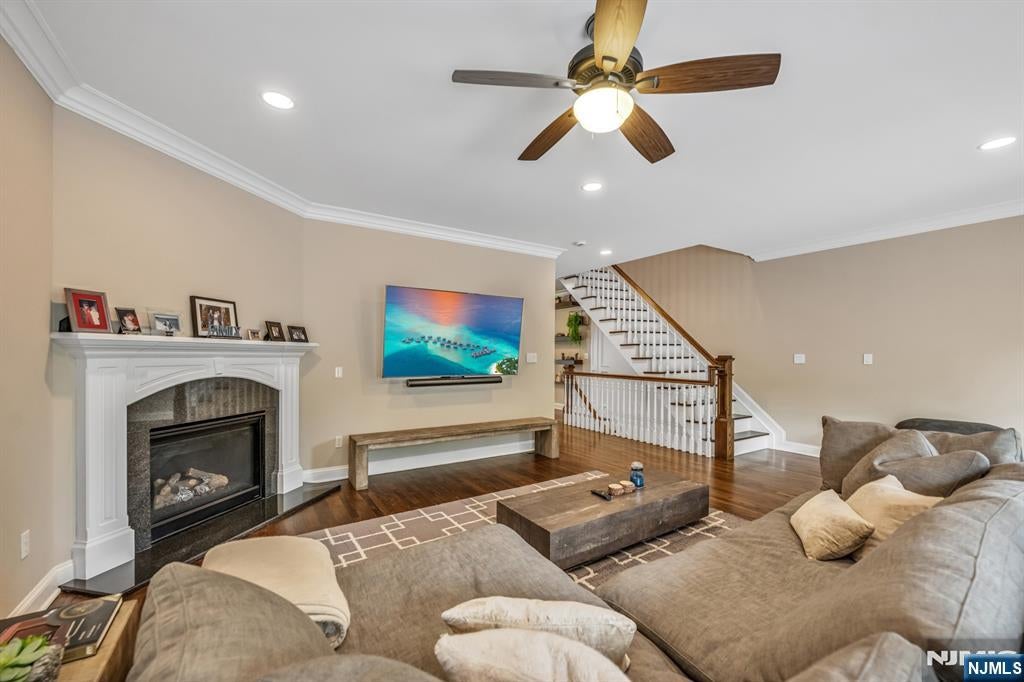 15 Halina Lane
