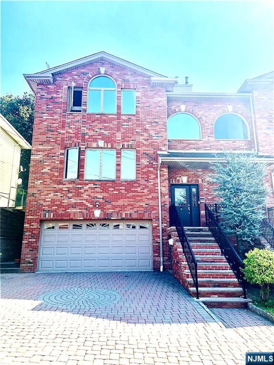 Well built by a reputable builder on 75X100 lot with 4Bedrooms + bonus 5th bedroom or family room on 1st floor with fire place 9feet ceiling, large living room with open layout, walk out patio, marble bathrooms, 2 fire places! Price reduction with as is condition