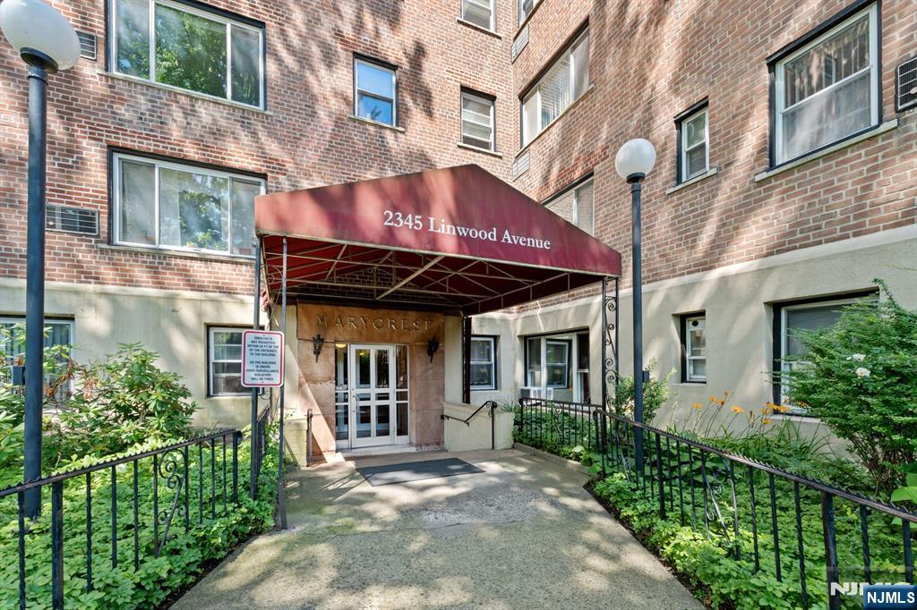 2345 Linwood Avenue 3G