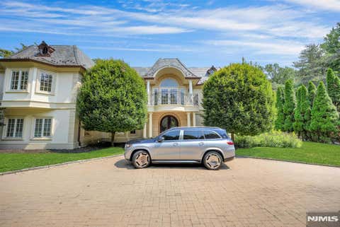 Photo of 186 Hoover Drive, Cresskill, NJ 07626 (MLS # 26030561)