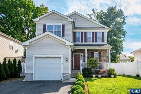 457 Teneyke Place Rahway NJ 07065