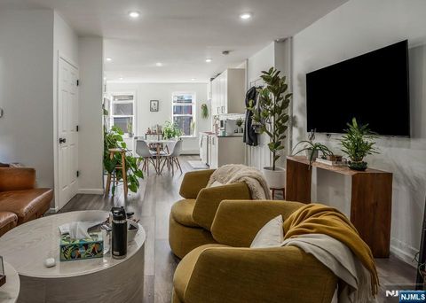 Photo of 211 1st Street #3, Jersey City, NJ 07302 (MLS # 25038405) Photo of 211 1st Street #3, Jersey City, NJ 07302 (MLS # 25038405)