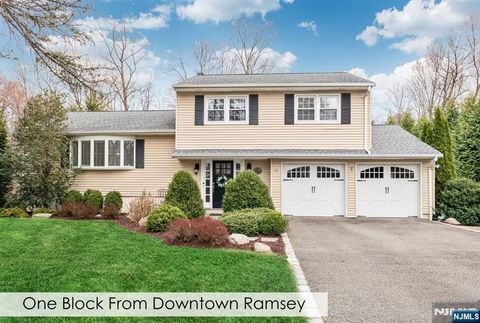 60 N Spruce Street, Ramsey, NJ 07446 - MLS#: 25009482