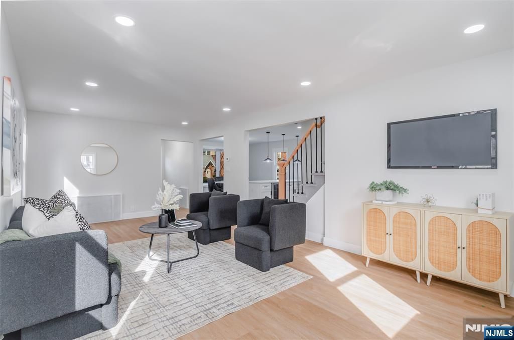 Photo of 150 Hansbury Avenue, Newark, NJ 07112 (MLS # 26013201)