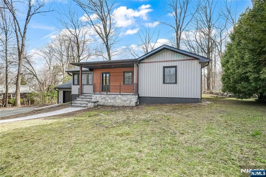 Photo of 132 Upper High Crest Road, West Milford, NJ 07480 (MLS # 26016451)