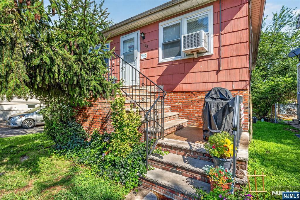 176 Meadow Lane