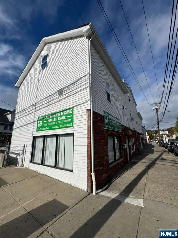 81-85 Berkshire Avenue