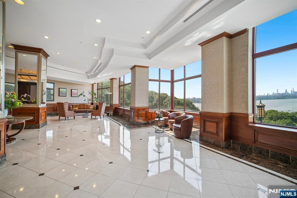 100 Old Palisade Road 3305