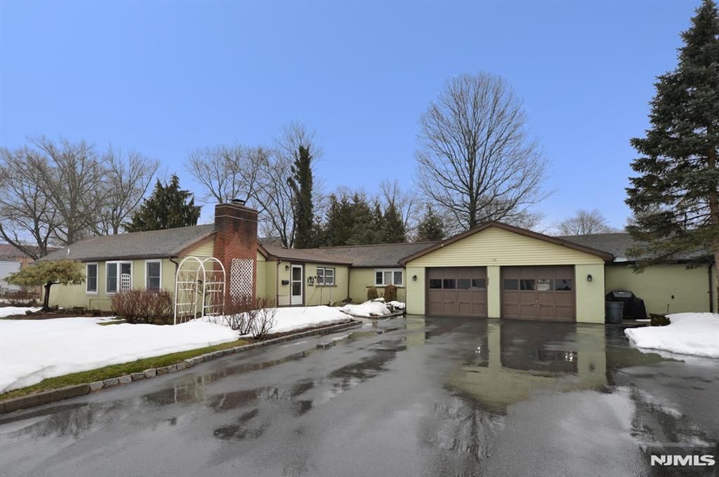 Photo of 178 Franklin Street, Northvale, NJ 07647 (MLS # 26007253)