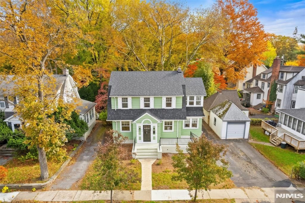 Photo of 401 Conrad Road, Englewood, NJ 07631 (MLS # 25040758)