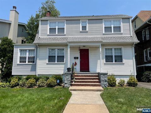 Photo of 361 Slocum Way, Fort Lee, NJ 07024 (MLS # 26003731)