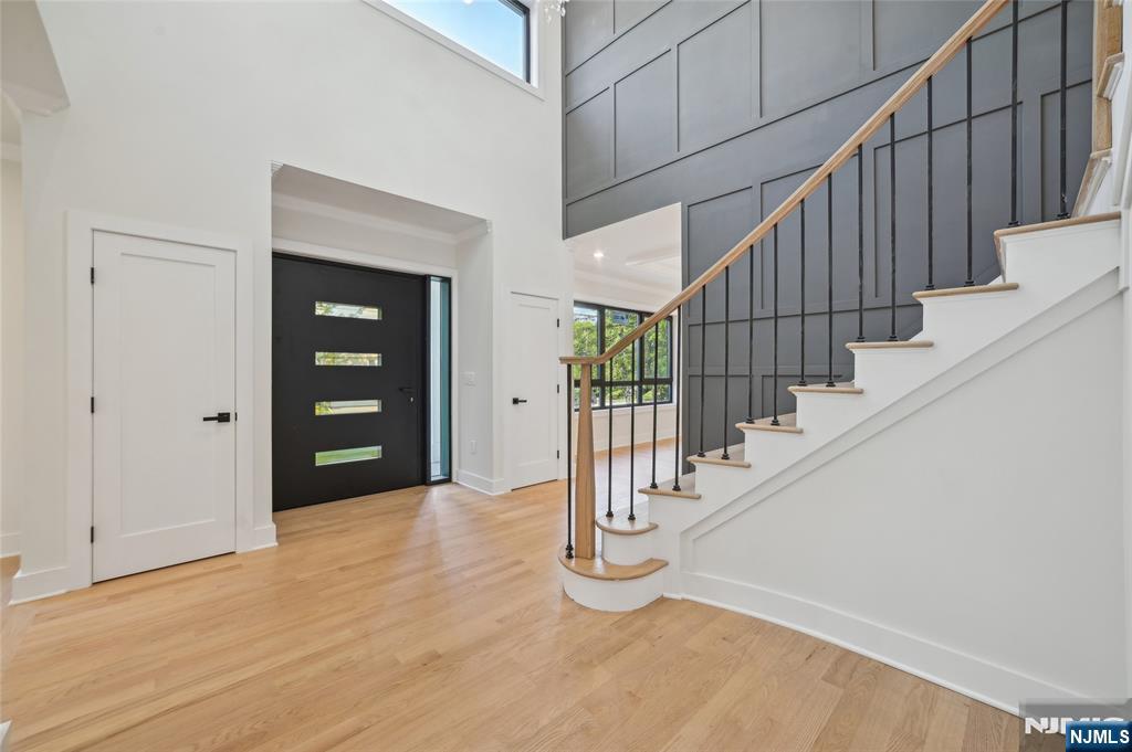 5 Foxcroft Drive