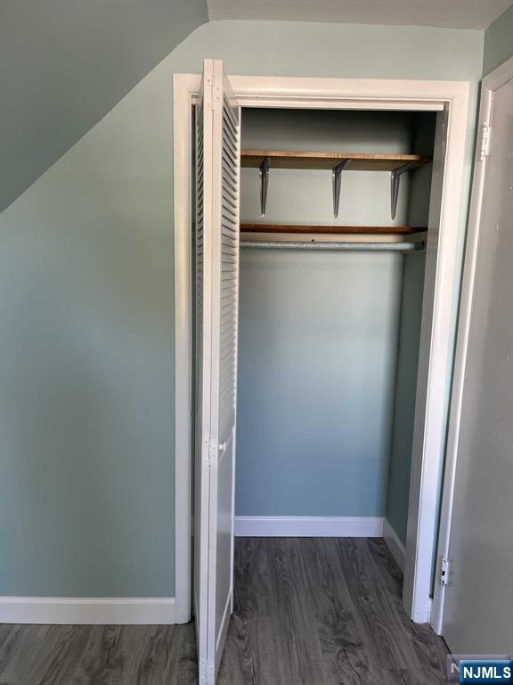 Carlstadt, New Jersey 07072, United States, 1 Bedroom Bedrooms, ,1 BathroomBathrooms,Residential,Pending,85047