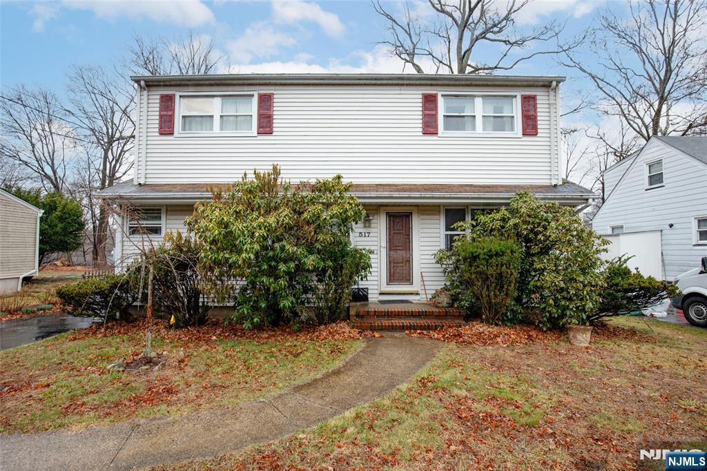 Property for Sale at 517 Ramapo Valley Road, Oakland, New Jersey - Bedrooms: 3 
Bathrooms: 2 
Rooms: 7  - $500,000