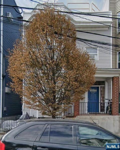 557 Hudson Avenue Weehawken NJ 07086