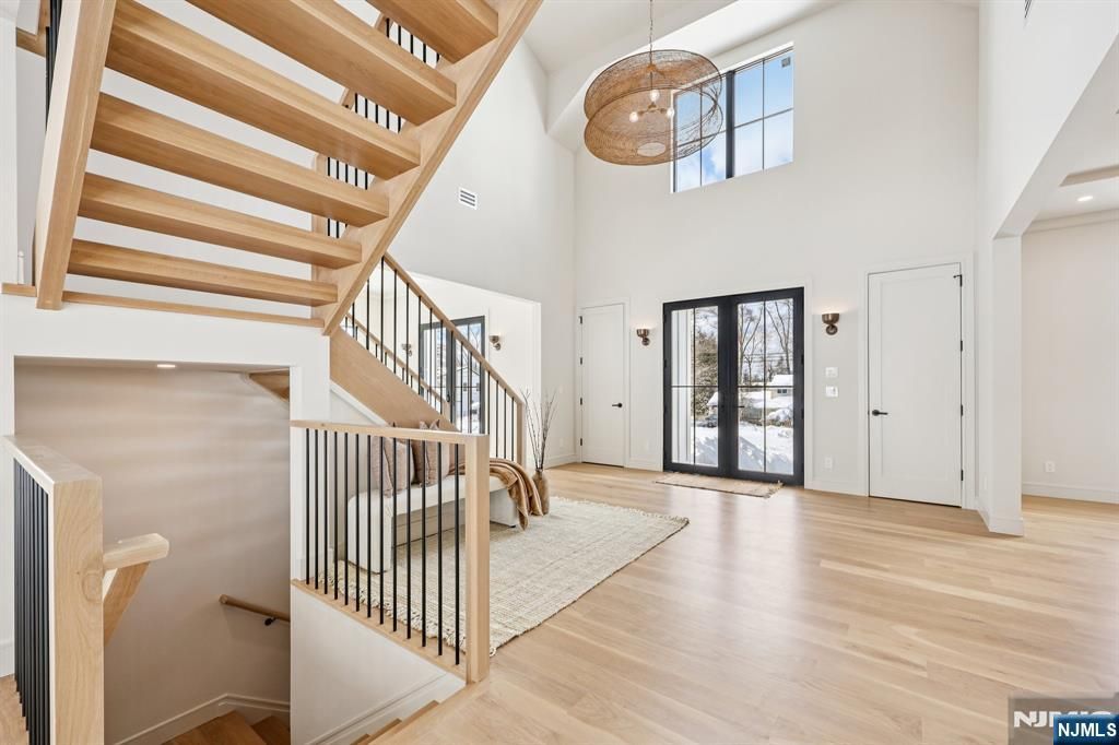 Photo of 91 Macarthur Avenue, Closter, NJ 07624 (MLS # 25022809)