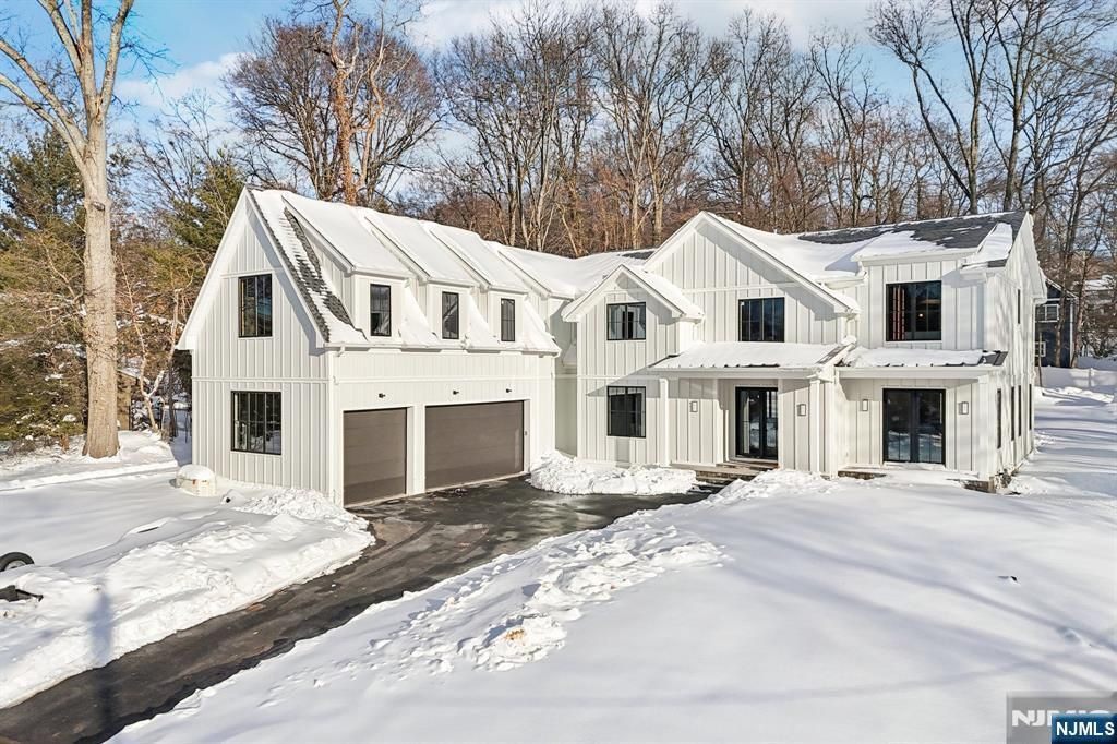 Photo of 91 Macarthur Avenue, Closter, NJ 07624 (MLS # 25022809)