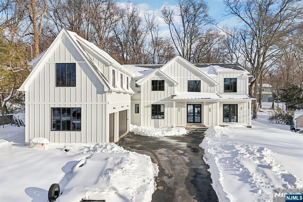 Photo of 91 Macarthur Avenue, Closter, NJ 07624 (MLS # 25022809)