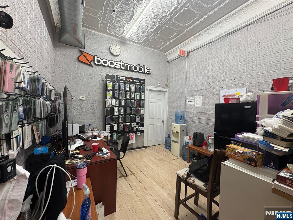 121-123 Washington Avenue 123