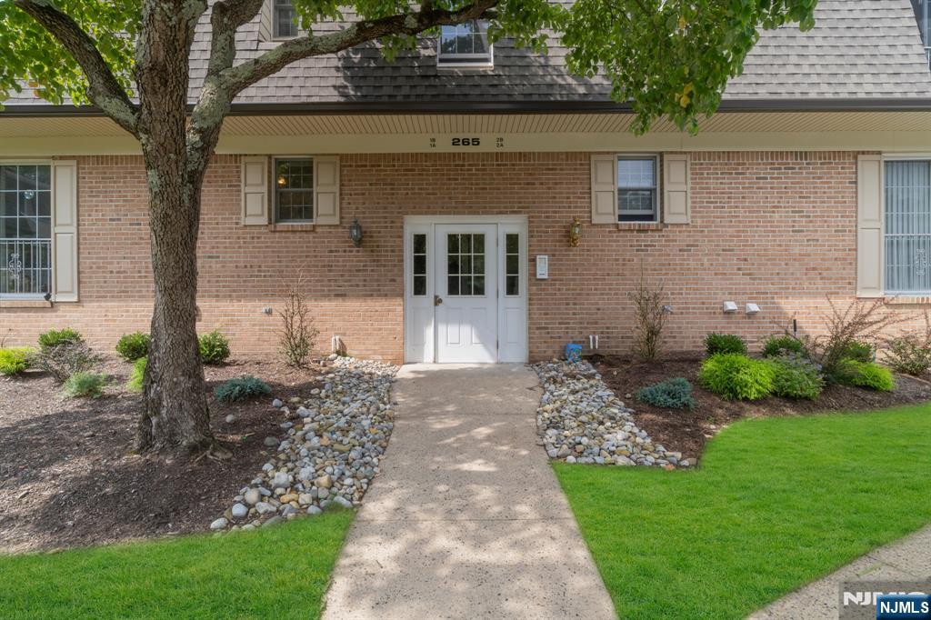 265 Collignon Way 1A