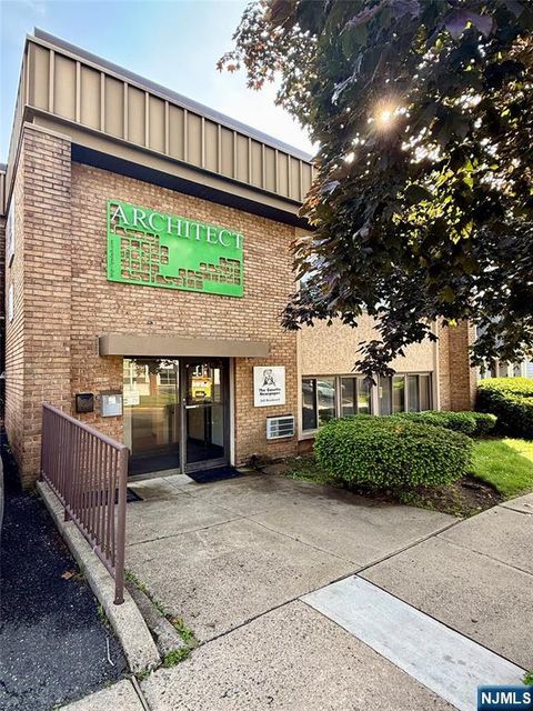 Photo of 347 Boulevard #1, Hasbrouck Heights, NJ 07604 (MLS # 25020056)