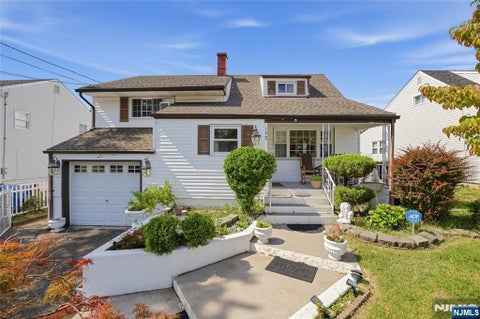 Photo of 193 McFarlane Road, Woodbridge, NJ 07067 (MLS # 26034487)