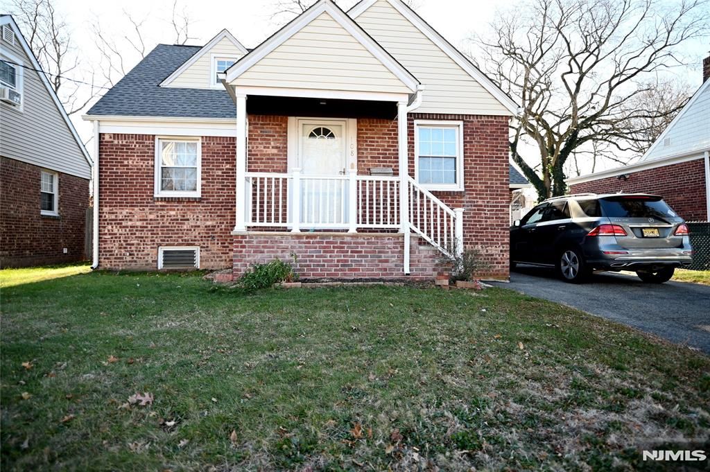 Photo of 108 Pehle Avenue, Saddle Brook, NJ 07663 (MLS # 25042569)