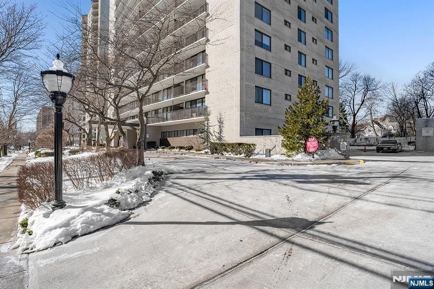 Welcome to this stunning high rise apartment featuring a private balcony with breathtaking views. Beautiful bamboo hardwood floors flow throughout the open concept living and dining space, creating a warm and modern feel. This is the one of the largest one bedrooms in the building. This unit also features two walk in closets, granite countertops, and much much more! Enjoy the convenience of laundry & garbage compactor on every floor and an array of amenities designed for comfortable living. Amenities include pool, sauna, gym, lounge area, showers, bathrooms by the pool, 24 hour doorman, 2 parking spots, 1 inside and 1 outside. Ideally located with NYC bus transportation right outside the building, this is truly a commuterâ€™s dream. Donâ€™t miss this beauty, and schedule your private showing today!