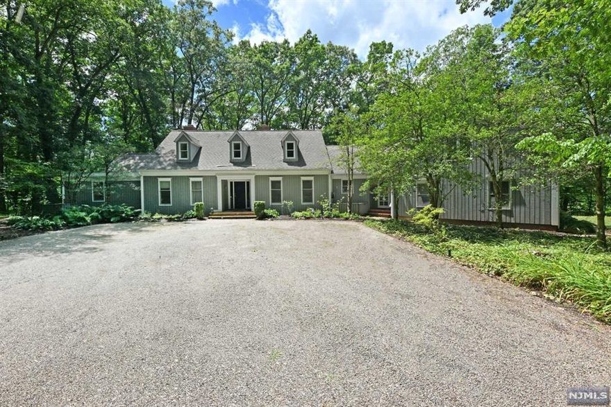 A "Nature's Paradise"!! Almost 20 Acres of Wooded,Park-Like Property.6 Bedrooms,6 Baths.Primary Suite First Floor w/Sitting Room,Luxurious Primary Bath w/Soaking Tub,Large Stall Shower.2 Additional Suites,Each With Their Own Private Baths,One With a Full Kitchen.Second Floor Has Loft Overlooking Great Room.One Bedroom Suite w/Own Private Bth.2 Additional Bedrooms.2nd Floor Main Bath.A 3/Car Garage,Pool & Pool House,Dog Kennel,Workshop.Shed,3 Wood Burning Fireplaces,Custom Wood Deck Overlooking Wooded Privacy,Walking Trails Completes This Amazing Property.Also Has A Pasture For Hay Production.Farm Assessed,Plus Assessment For Forest Management. One-Of-A-Kind!!! Your Own Private Oasis!!!