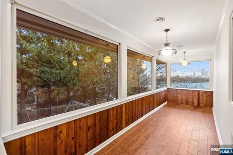 Photo of 5 Washington Ave, Cliffside Park, NJ 07010 (MLS # 25040760)