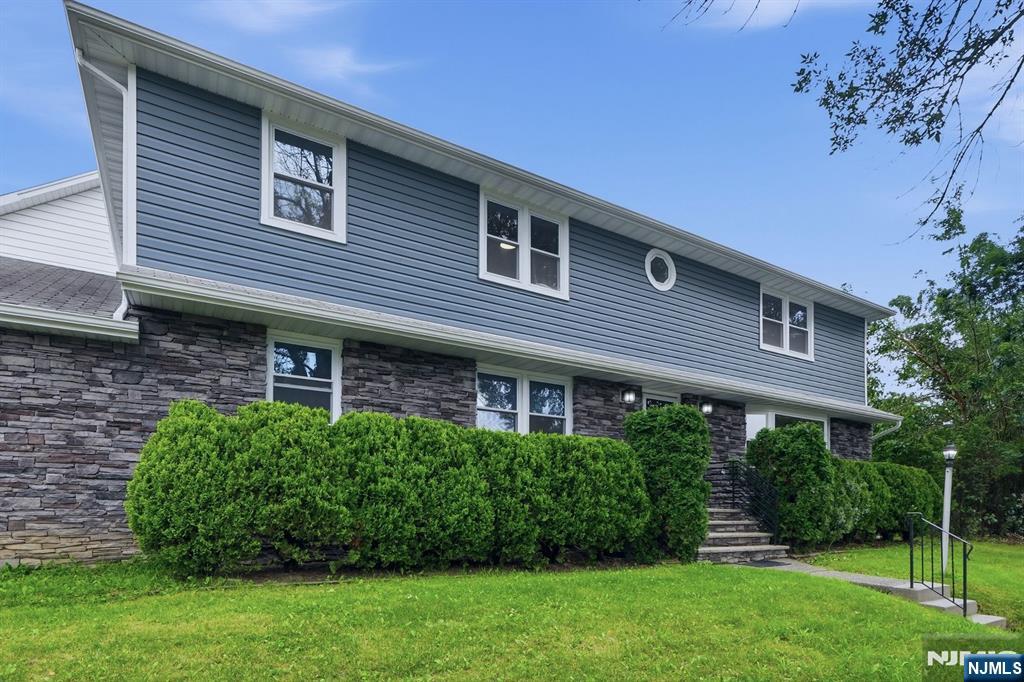88 6th Street