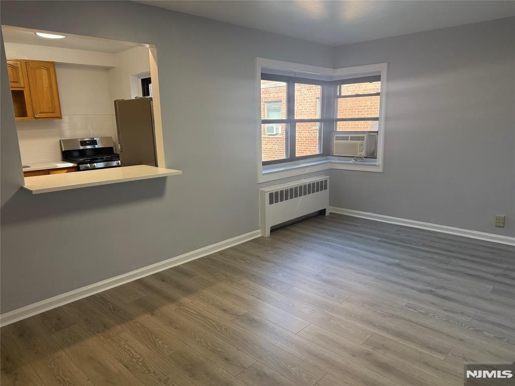 Photo of 2339 Hudson Terrace #D10, Fort Lee, NJ 07024 (MLS # 25028607)