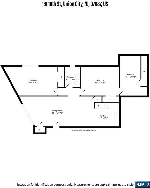 Main image without alt text