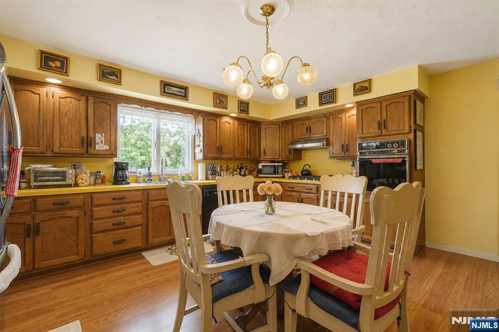 804 Saddle River Road