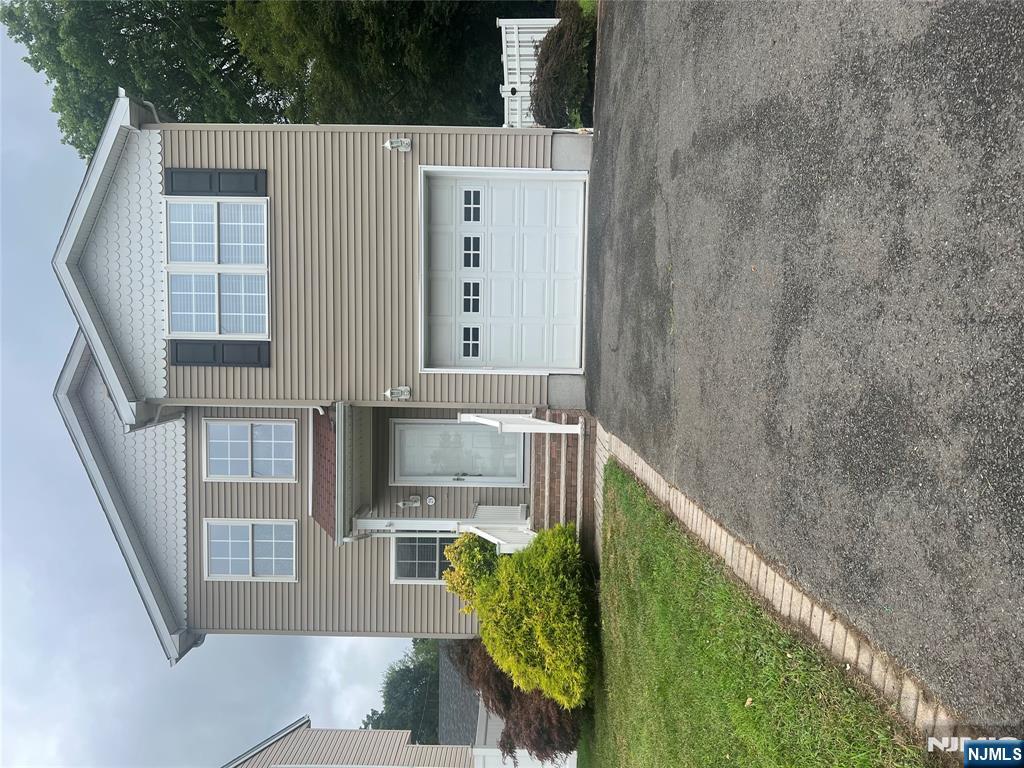 29 Waldwick Avenue