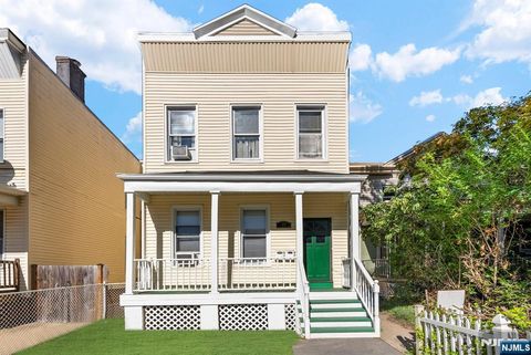 30 Gardner Avenue Jersey City NJ 07304