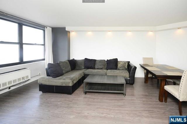 7002 Boulevard East 21B