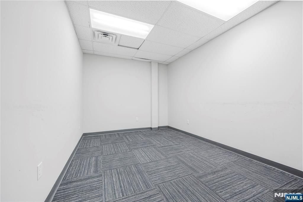 Photo of 1 Lethbridge Plaza #33, Mahwah, NJ 07430 (MLS # 26000981)