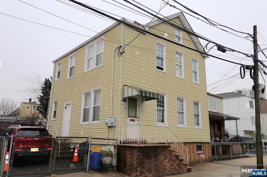 Property for Sale at 106 Barbara Street, Newark, New Jersey - Bedrooms: 4 
Bathrooms: 2 
Rooms: 8  - $450,000