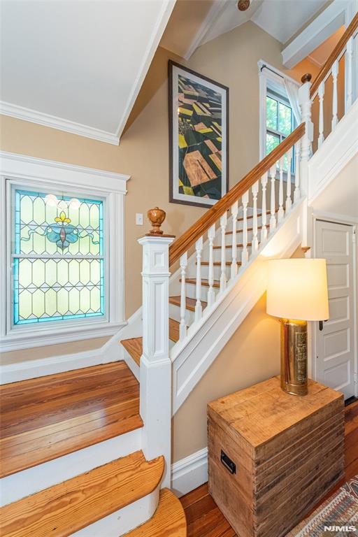 35 Brookside Avenue