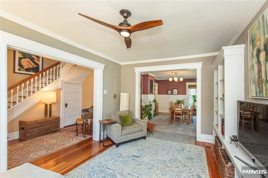 35 Brookside Avenue